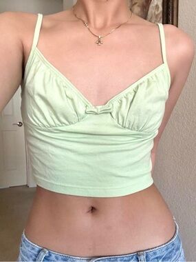 SHEIN Light Green Spaghetti Strap Crop Cami